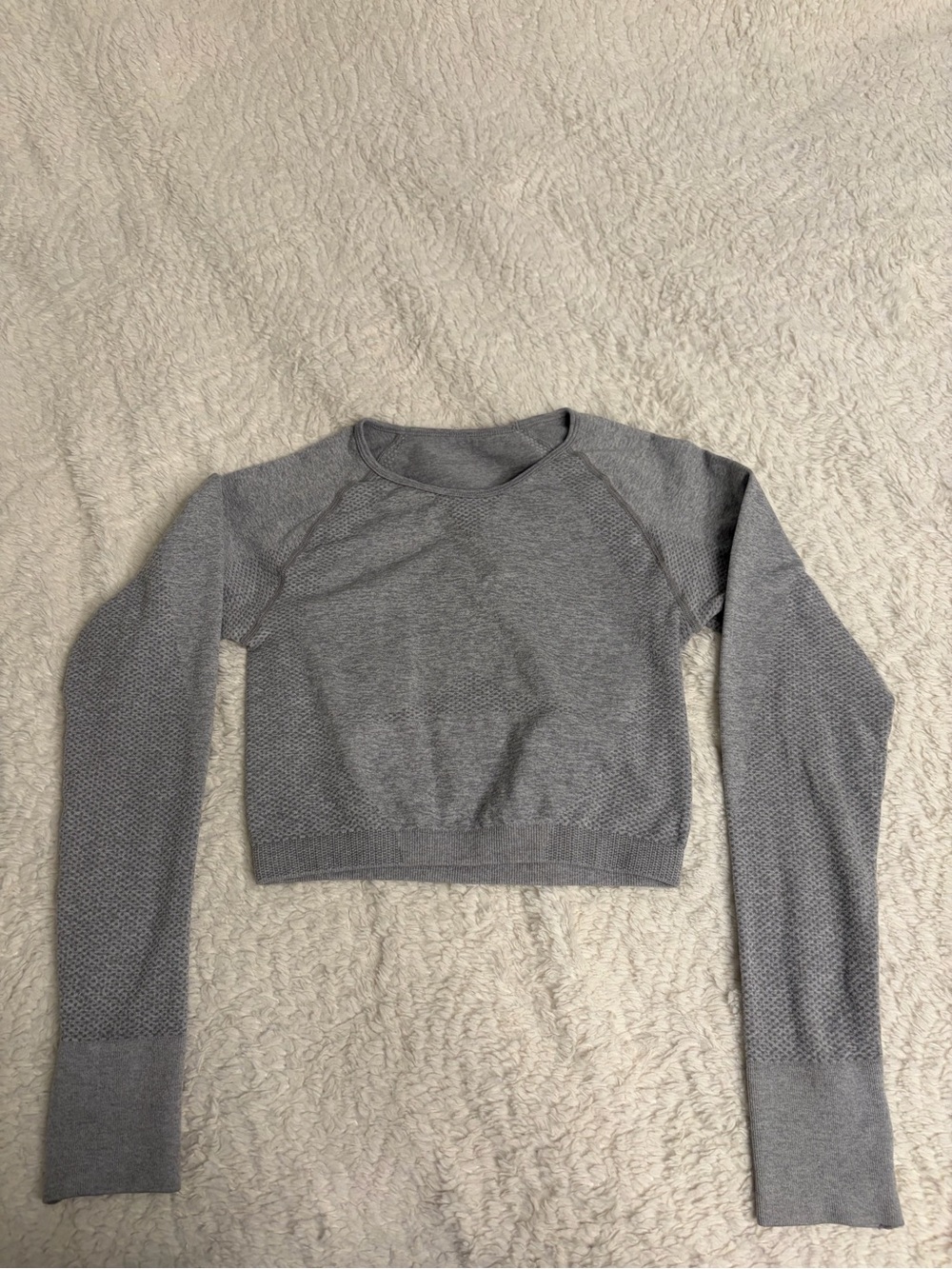 Amazon Essentials Women’s Light Gray Cropped Long-Sleeve Pullover